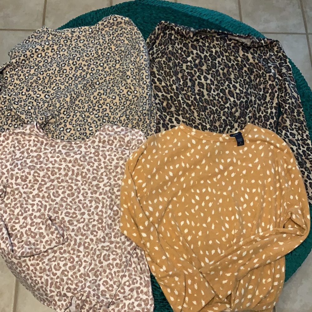 Girls Daytrip youth size xl long sleeve etc of 4 tops. Good condition $28